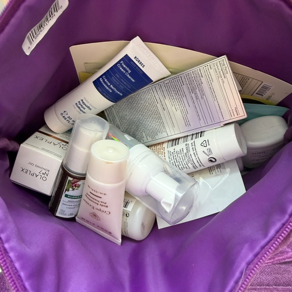 Elegant Ulta Purple Velvet Makeup Bag with 21 New Products - Picture 3 of 16